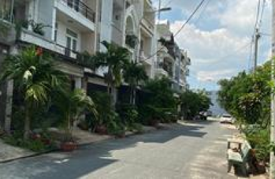 Cần bán lô đất 100m2 (như hình) nằm ngay mặt tiền đường 12m sau chợ An Sương – Quận 12 chỉ 1,699 tỷ